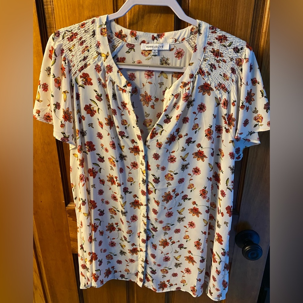 Rose & Olive women’s top